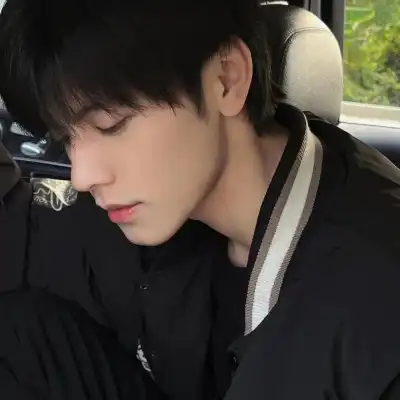 钟奕然